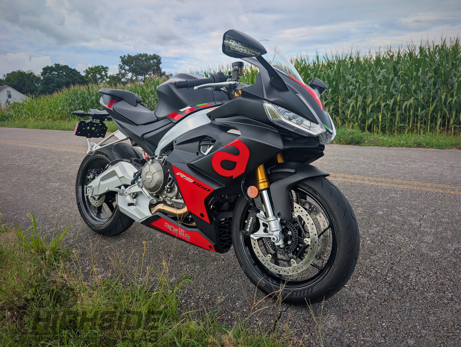 2025 Aprilia RS660